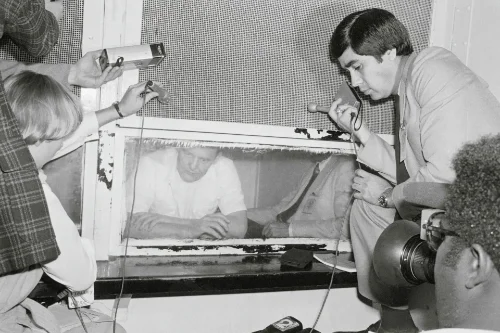 Charles Harrelson interviewed by press in Harris County Jail